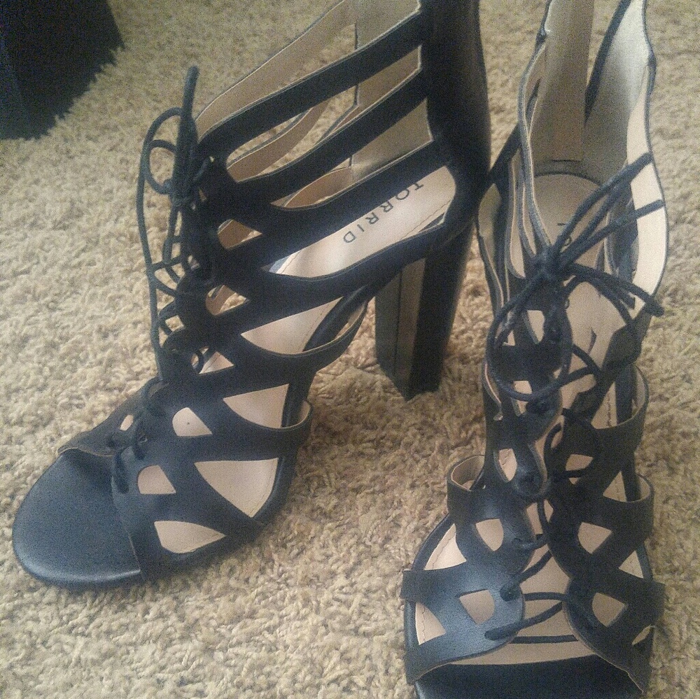 ***SOLD***Torrid caged heels